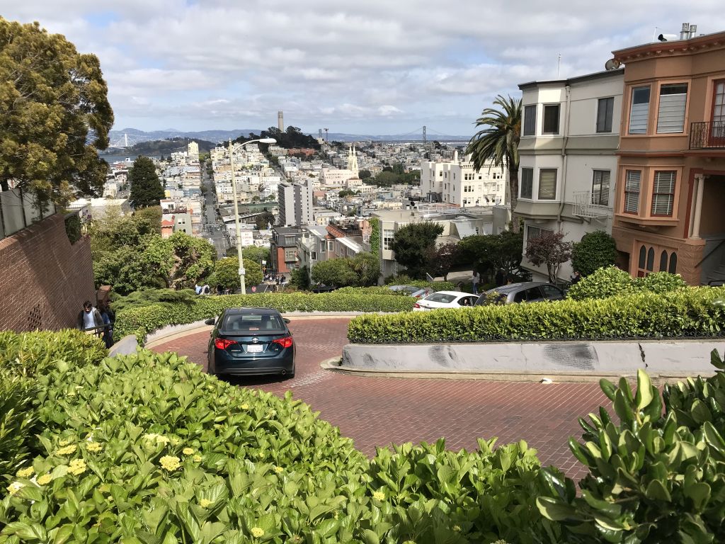 SF Top of Lombard Street